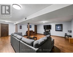 98 SADDY AVENUE - 21