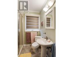 16 CRESCENT AVENUE - 17
