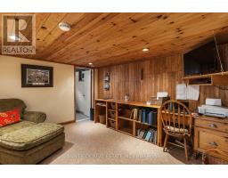 16 CRESCENT AVENUE - 18