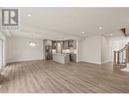 3 - 1061 EAGLETRACE DRIVE - 11