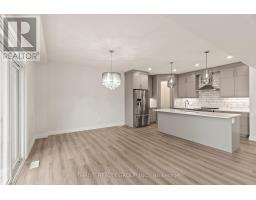 3 - 1061 EAGLETRACE DRIVE - 15