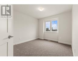 3 - 1061 EAGLETRACE DRIVE - 38