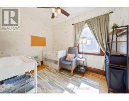 2511 QUEEN STREET - 18