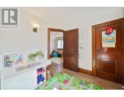 2511 QUEEN STREET - 21