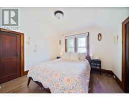 2511 QUEEN STREET - 22