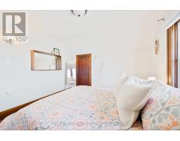 2511 QUEEN STREET - 24