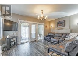 27 EAST STREET N - 11