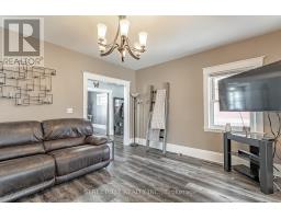 27 EAST STREET N - 12