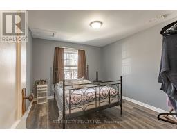 27 EAST STREET N - 19