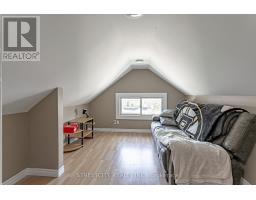 27 EAST STREET N - 23