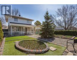 107 ARDSLEY CRESCENT - 29