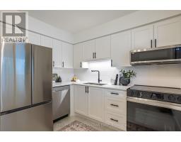 13 - 591 GRIFFITH STREET - 8