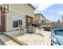 8 OLIVER CRESCENT - 29