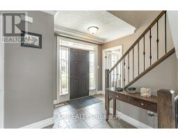8 OLIVER CRESCENT - 5