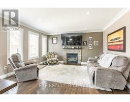 8 OLIVER CRESCENT - 8