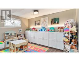 269 REMBRANDT PLACE - 31