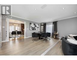 1542 HENLEY CRESCENT - 11