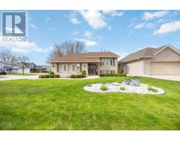 1542 HENLEY CRESCENT - 2