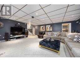 1542 HENLEY CRESCENT - 35