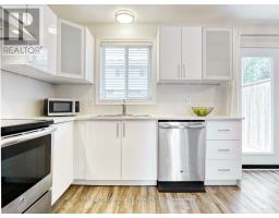 74 - 70 CHAPMAN COURT - 10
