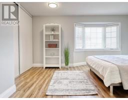 74 - 70 CHAPMAN COURT - 16