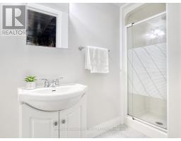 74 - 70 CHAPMAN COURT - 24