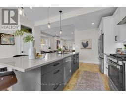 72 BYRON AVENUE E - 21