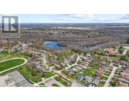23 - 835 SOUTHDALE ROAD E - 24
