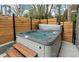 7652 RIVERSIDE DRIVE - 42