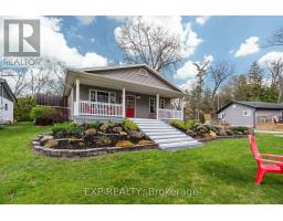 7652 RIVERSIDE DRIVE - 44