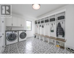 107 OPTIMIST DRIVE - 25
