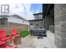 107 OPTIMIST DRIVE - 4