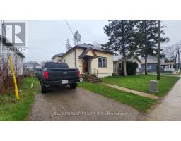 272 WELLINGTON STREET N - 1