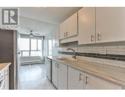 401 - 600 GRENFELL DRIVE - 20