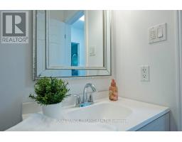 1546 GLENGARRY AVENUE - 25