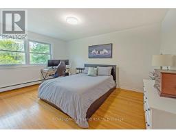 1546 GLENGARRY AVENUE - 26