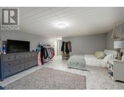 1546 GLENGARRY AVENUE - 35