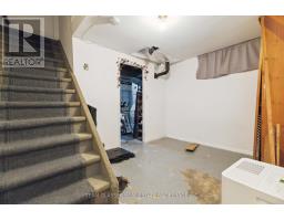477 ELIZABETH STREET - 31