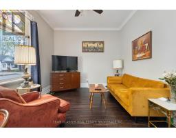477 ELIZABETH STREET - 42