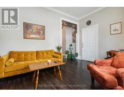 477 ELIZABETH STREET - 44