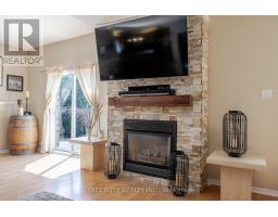 226 ANDREA CRESCENT - 20