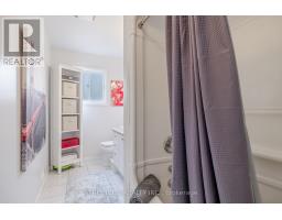 226 ANDREA CRESCENT - 21