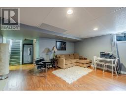 226 ANDREA CRESCENT - 33
