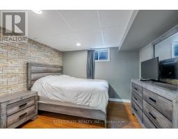 226 ANDREA CRESCENT - 34