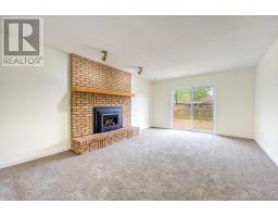 38 COPPERFIELD COURT - 16