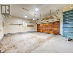 38 COPPERFIELD COURT - 34