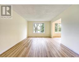 38 COPPERFIELD COURT - 5