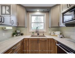 732 HOMEVIEW ROAD - 17