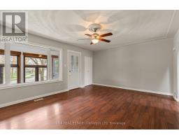 222 ELGIN CRESCENT - 5