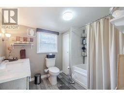 24 MUIR STREET - 17